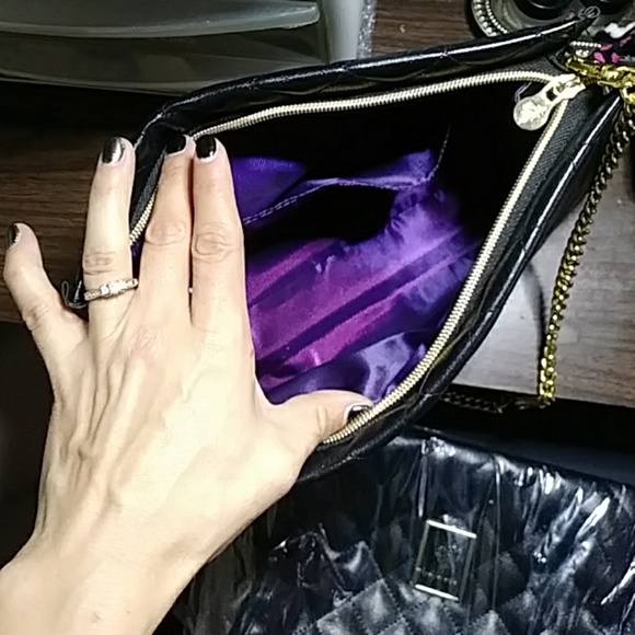 Leather Clutch with chain strap (removable) - Picture 5 of 5